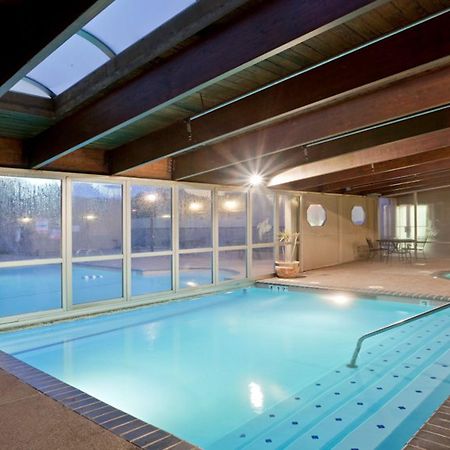 Holiday Inn Hotel&Suites Overland Park-West, an IHG Hotel Buitenkant foto