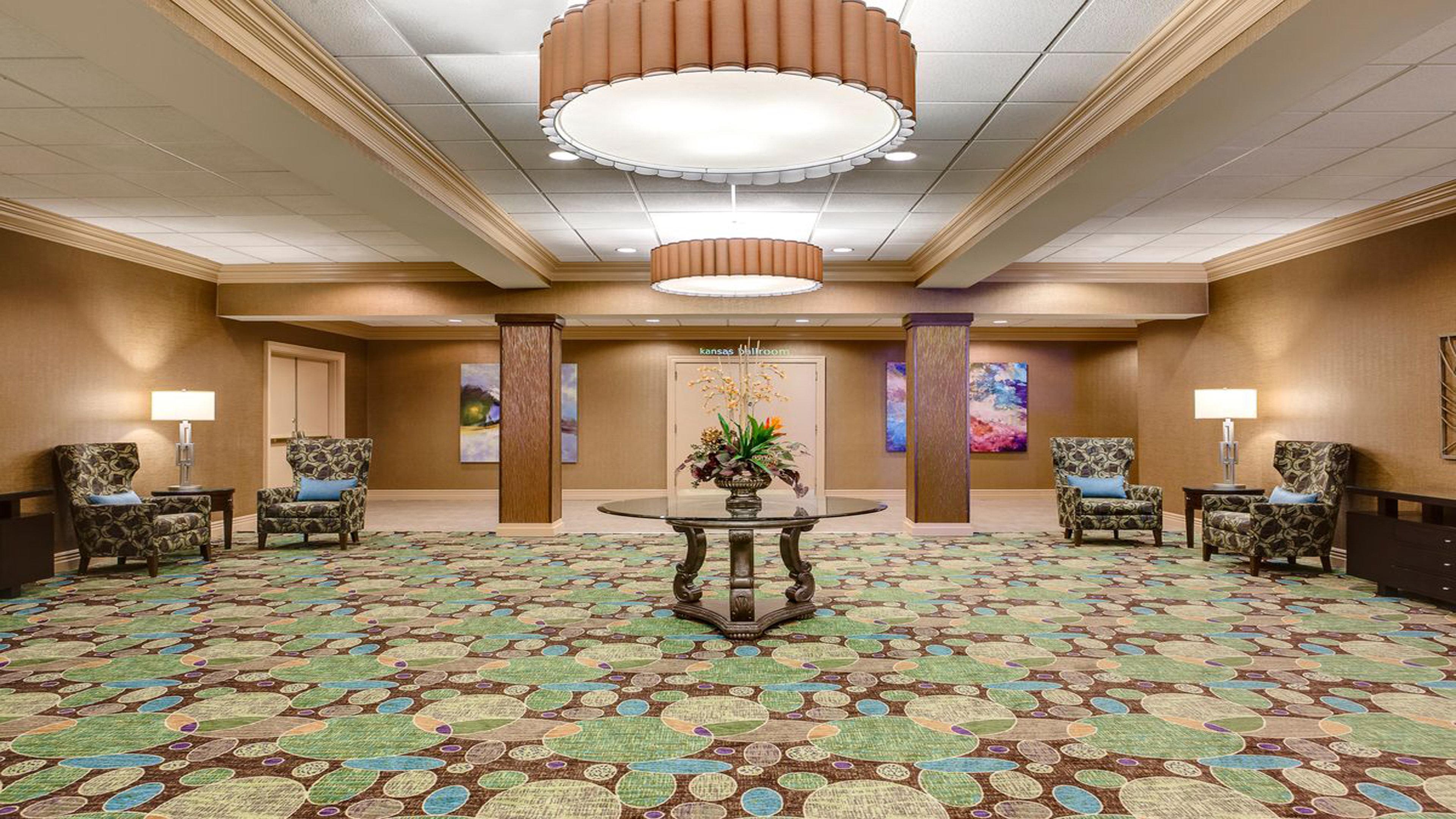 Holiday Inn Hotel&Suites Overland Park-West, an IHG Hotel Buitenkant foto