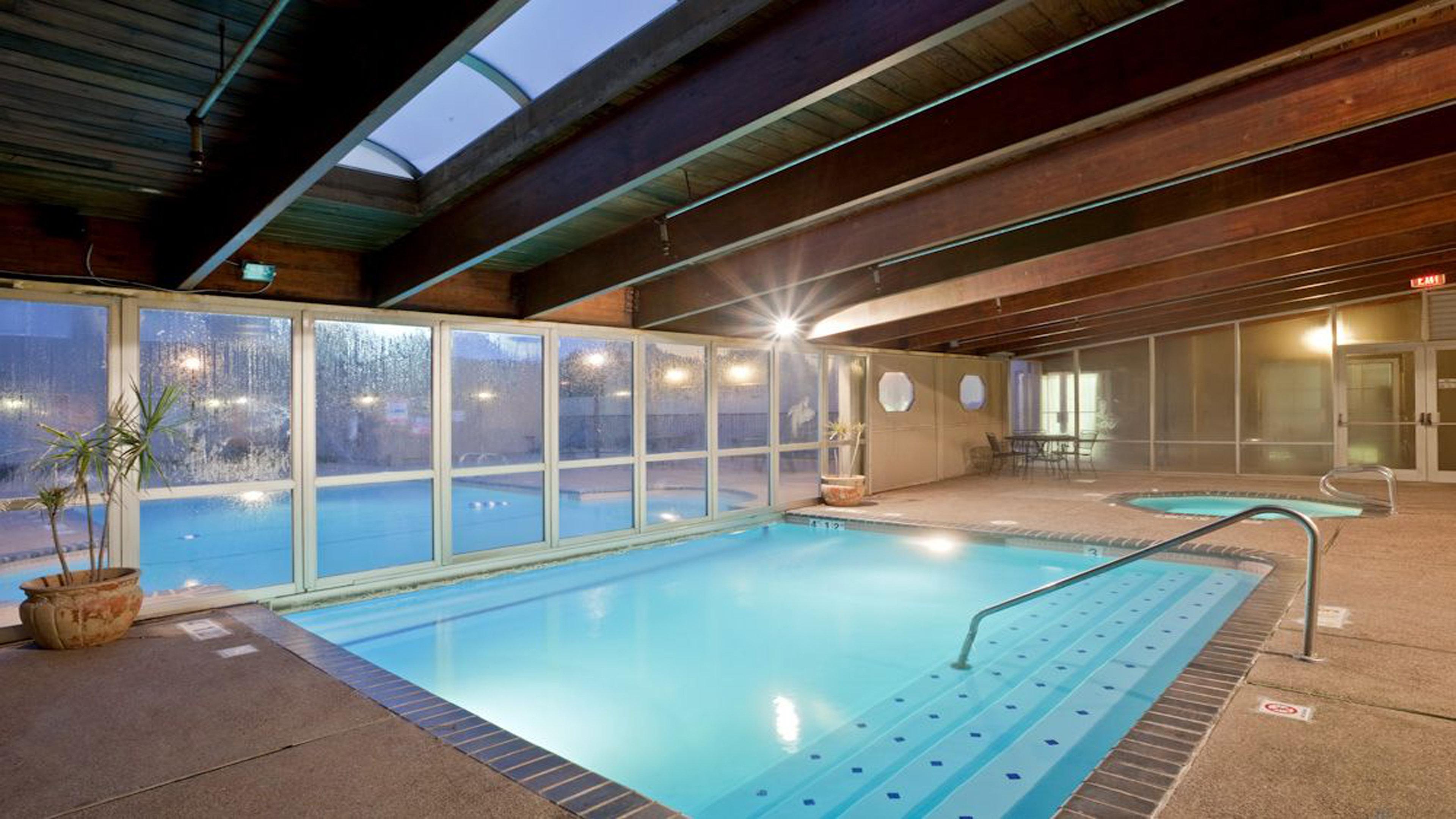 Holiday Inn Hotel&Suites Overland Park-West, an IHG Hotel Buitenkant foto